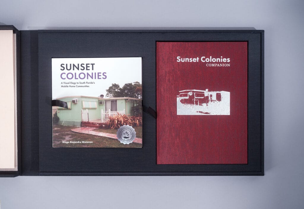 Sunset Colonies Special Edition custom clamshell case inside
